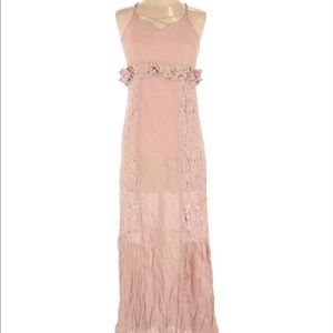 Entro Maxi Dress- Beautiful Lace Detail size Large